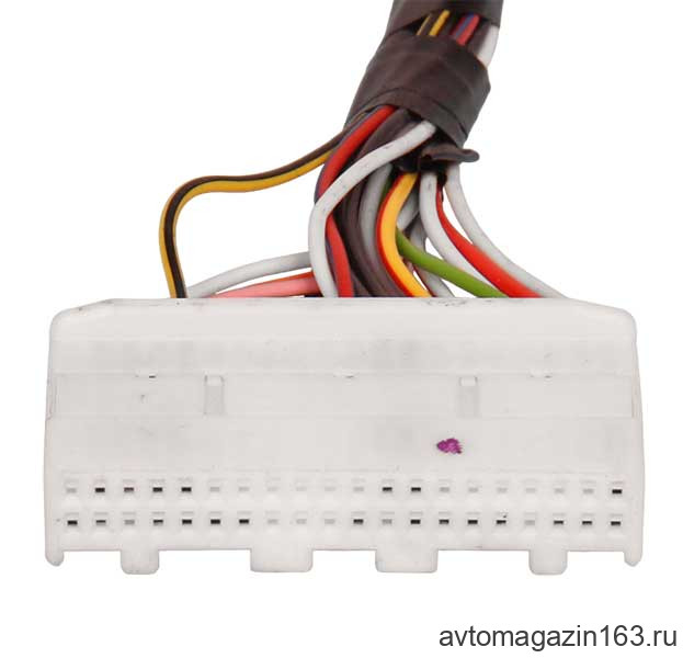 Разъем 40-pin 17 проводов для магнитолы Веста 1318389-1 белый AMP