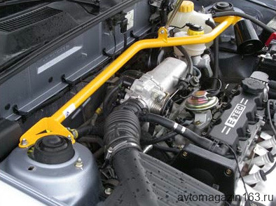 Упор капота Chevrolet Lanos (2005-), Daewoo Lanos (Sens) (1997-2002) на растяжку ТехноМастер