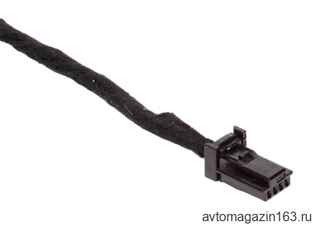 Разъем 4-pin 2 провода Веста, Ларгус, Рено 1379658-1 для плафона бардачка, USB розетки черный